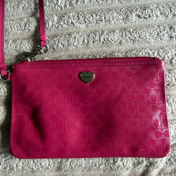Coach Handbags - Coach Hot Pink Patent Leather Signature C Heart Wristlet Pouch Bag